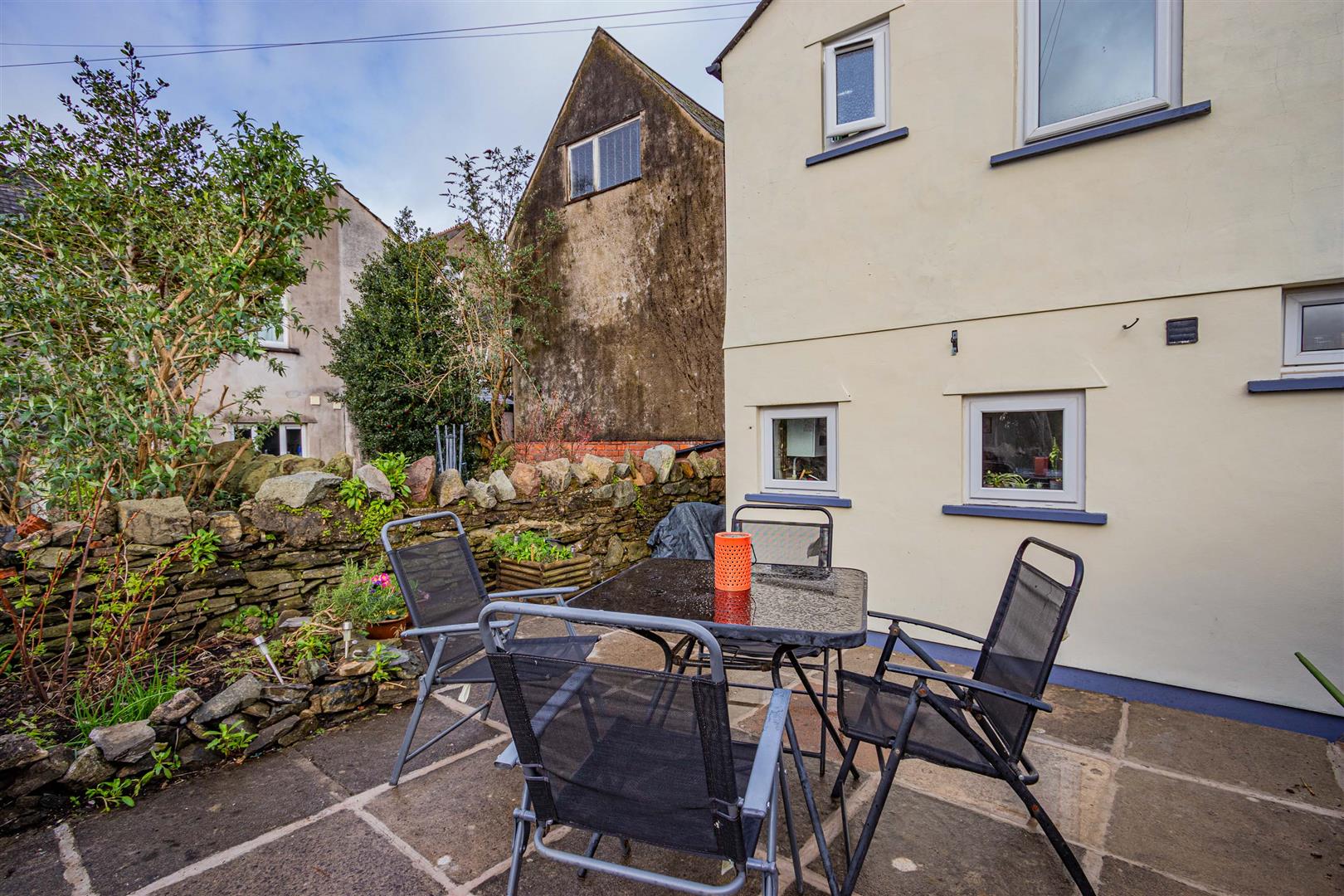 DALCROSS STREET, ROATH, CARDIFF Jeffrey Ross Estate Agents